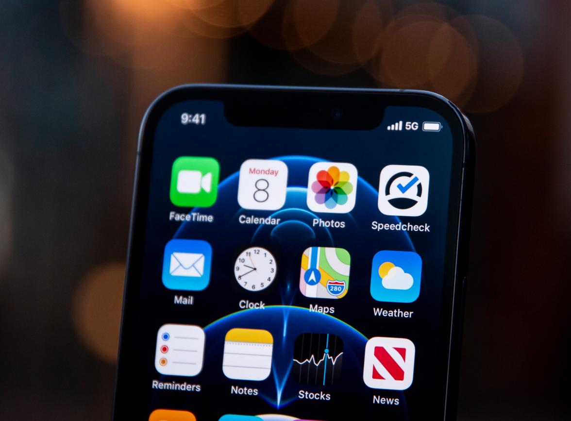 通辽苹果手机维修分享为什么 iPhone 12 在冬季会自动关机 