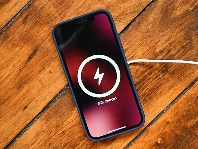 通辽苹果手机维修分享iPhone 12可以随便充电吗 